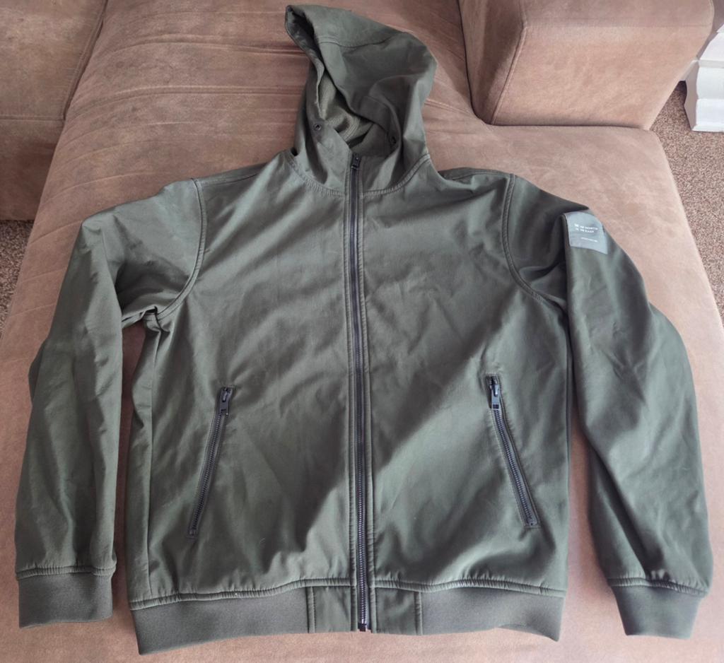 Legergroen Sofshell jas JACK & JONES maat L te koop!, Ophalen, Maat 52/54 (L), Groen, Gedragen