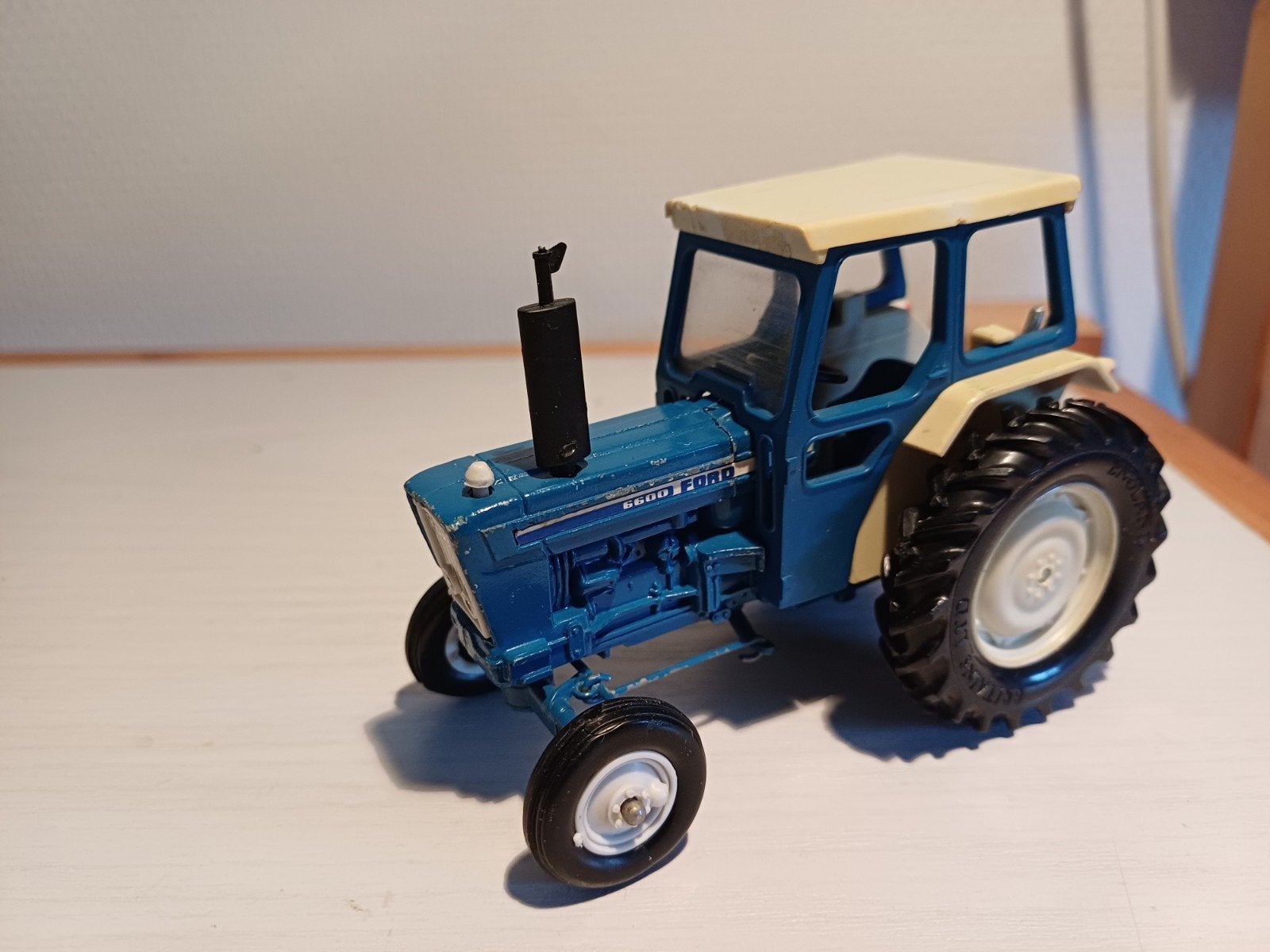 Britains Ford 6600, Ophalen of Verzenden, Zo goed als nieuw, Tractor of Landbouw, Britains