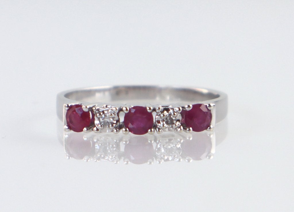 Witgouden ring / rijring met robijn en diamant, Ophalen of Verzenden, Goud, Ring, Met edelsteen