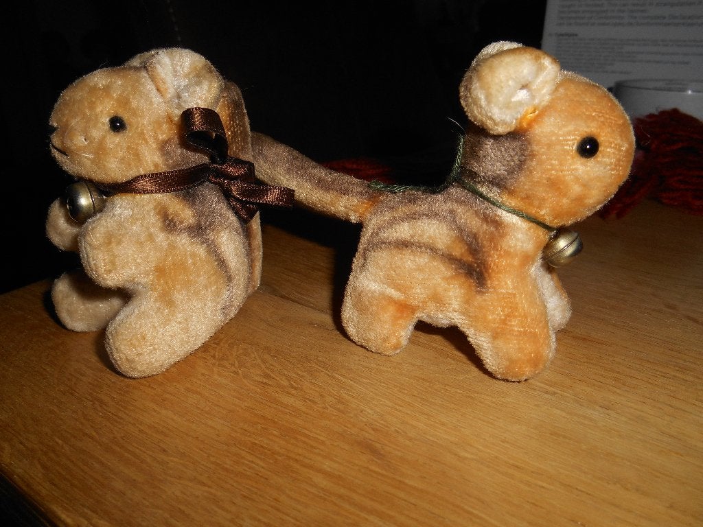 2 leuke antieke knuffeltjes voor bij de pop, Ophalen of Verzenden