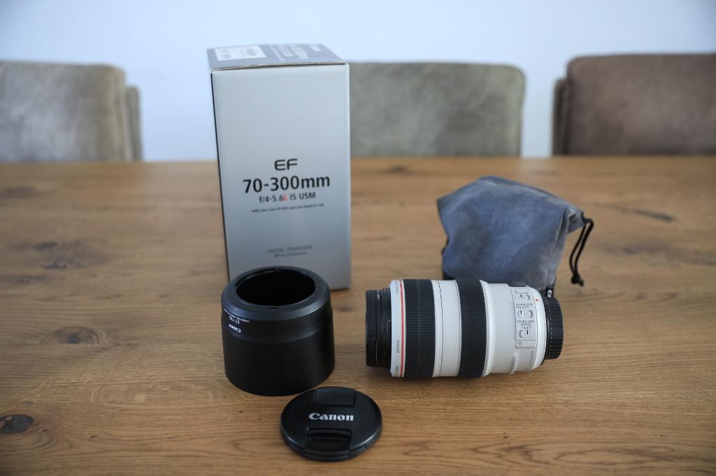 Canon EF 70-300mm f 4-5.6L IS USM, Ophalen of Verzenden, Zo goed als nieuw, Telelens, Zoom