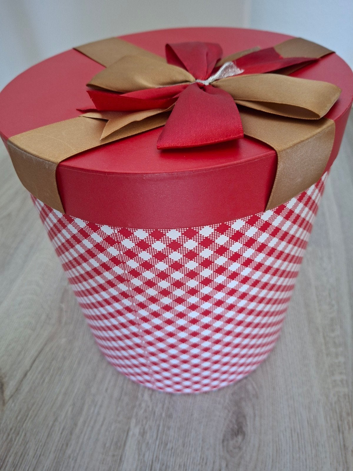 Cadeau dozen met lint - 2 stuks, Hobby en Vrije tijd, Ophalen, Overige typen, Nieuw, Meerkleurig