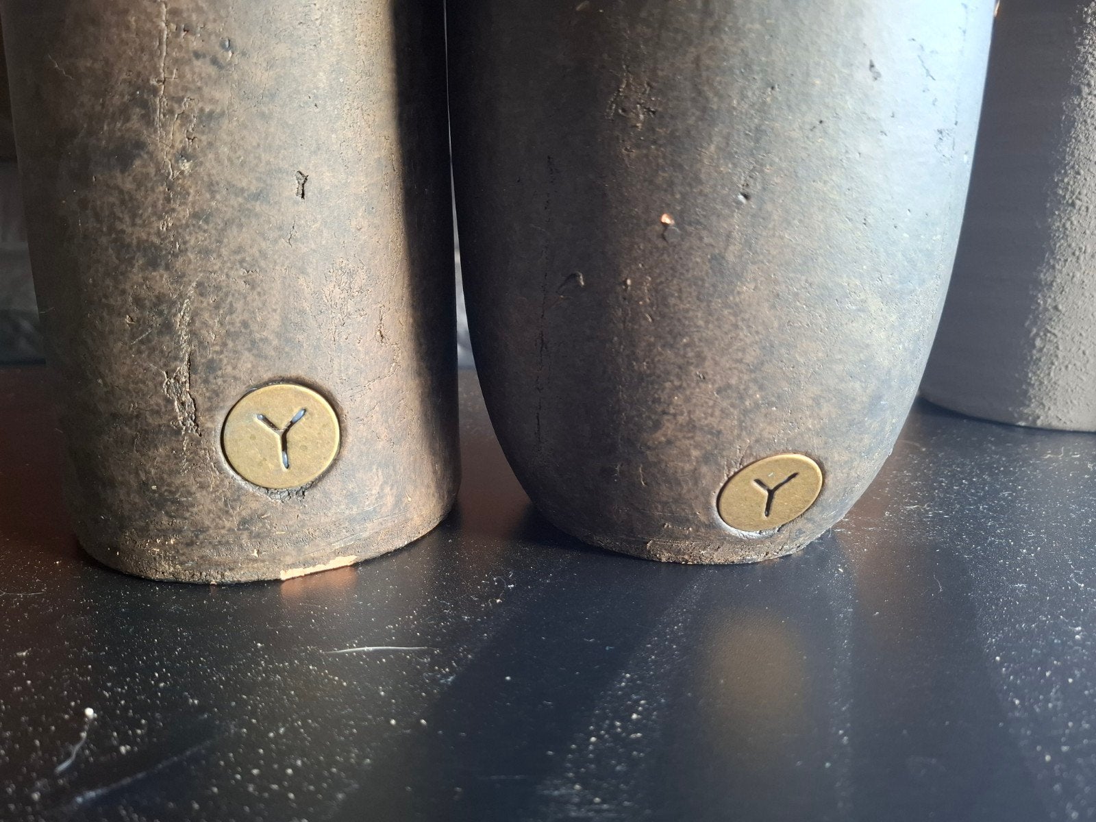 Set van 2 vintage potten met Y-logo, Ophalen