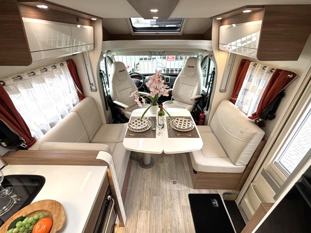 Caravans And Camping Pilote