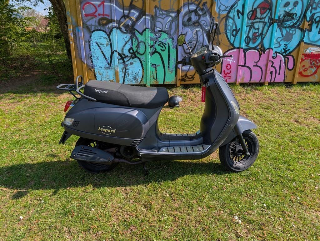 Leopard Scooter Midnight Blue - Te Koop, Gebruikt, Maximaal 45 km/u, Ophalen of Verzenden, Leopard