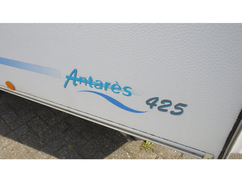 Foto 6 van Caravelair Antares Luxe 420 Bj 2001 Nu €3500