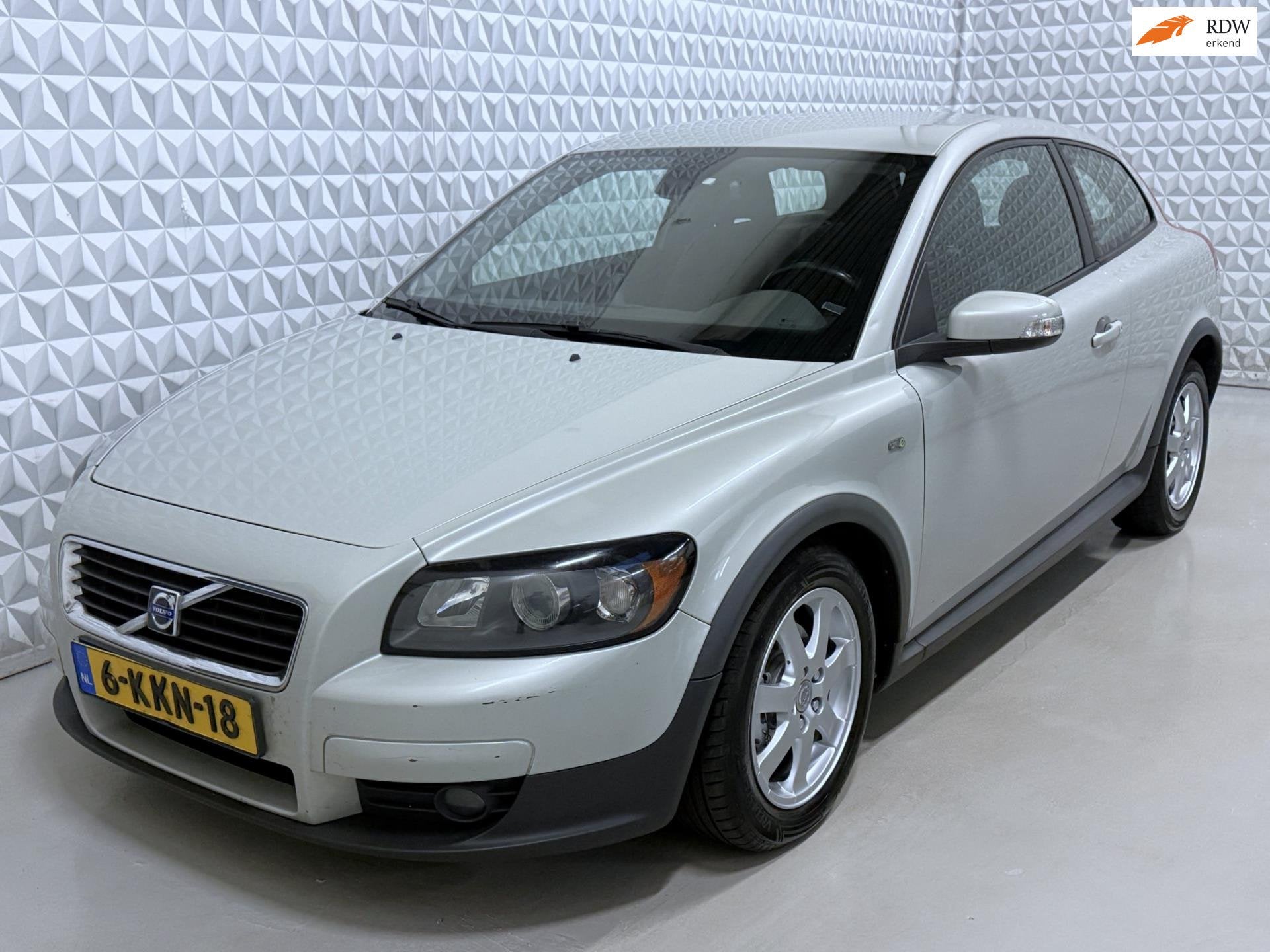 Volvo C30 1.6D DRIVe voor weinig! * VASTE PRIJS * (2009), Auto's, Volvo, Voorwielaandrijving, Gebruikt, 4 cilinders, 4 stoelen