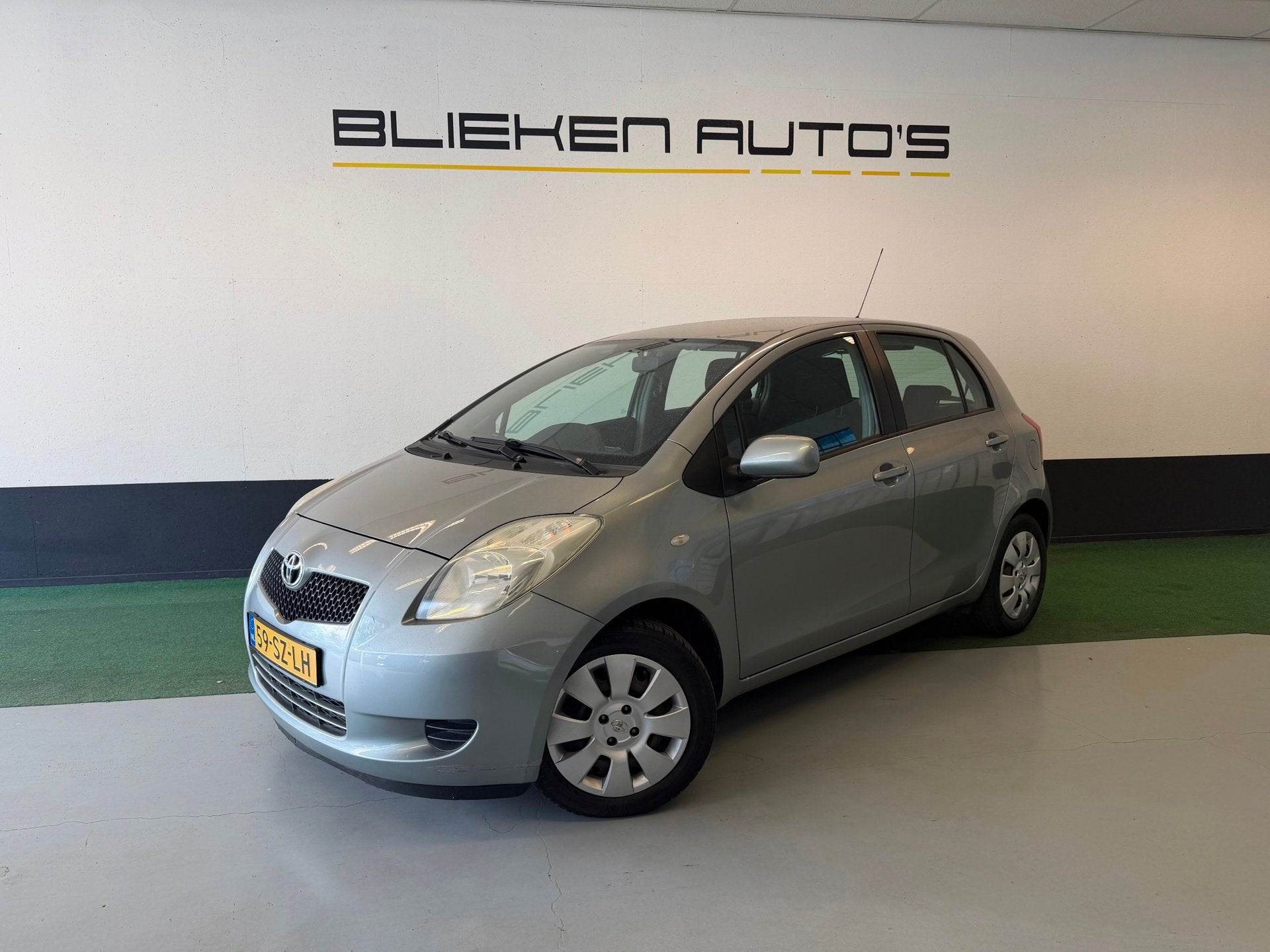 Toyota Yaris 1.3 VVTi Sol, Voorwielaandrijving, 4 cilinders, 995 kg, Origineel Nederlands