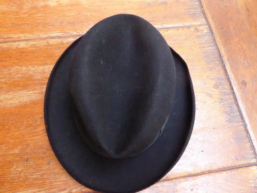 Antieke vilten hoed, Clarence, Antiek en Kunst, Antiek | Kleding en Accessoires, Ophalen of Verzenden, Dames