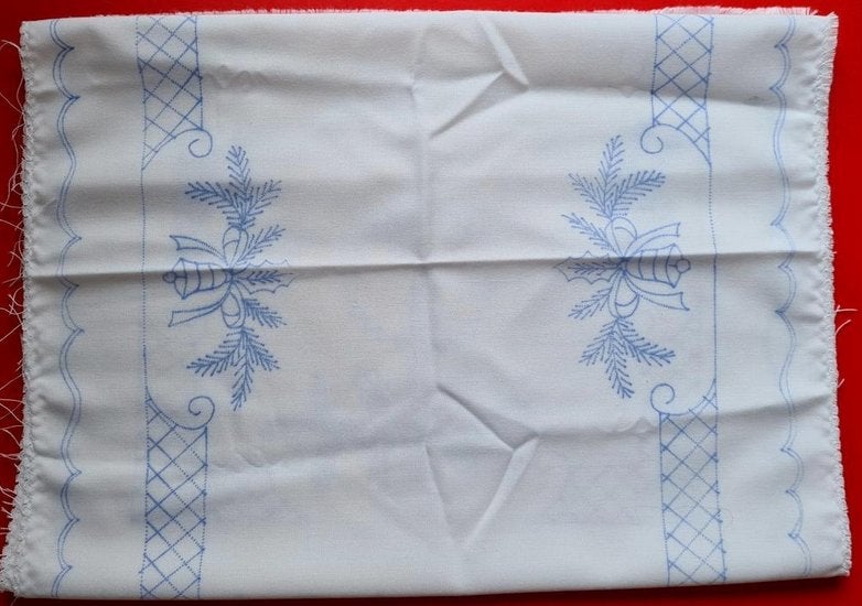 Kerstkleedje om vrij op te borduren, Ophalen, Nieuw, Handborduren, Overige typen