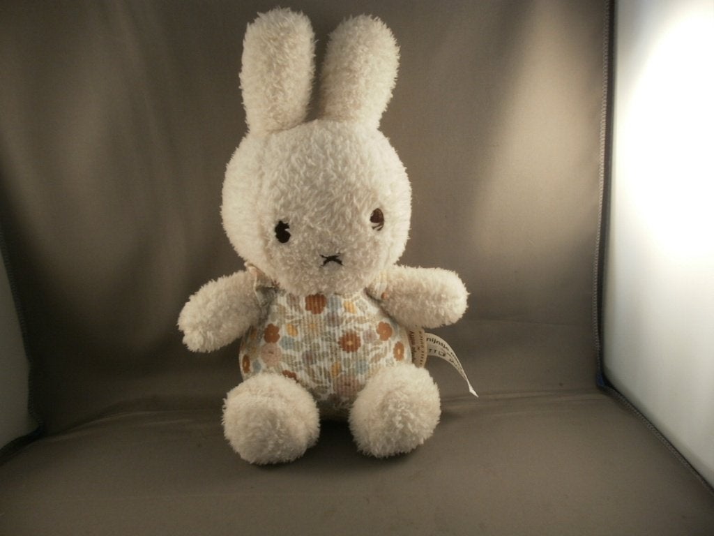 little Dutch Nijntje miffy harig gebroken wit en gebloemd, Little Dutch, Nijntje, Ophalen of Verzenden, Middelgroot (20 tot 80 cm)