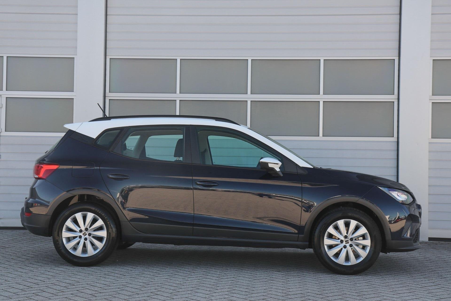 SEAT Arona 1.0 TSI 95pk Style | Full Link | Clima | Parkeers, Auto's, 12 maanden, Stof, Gebruikt, 95 pk