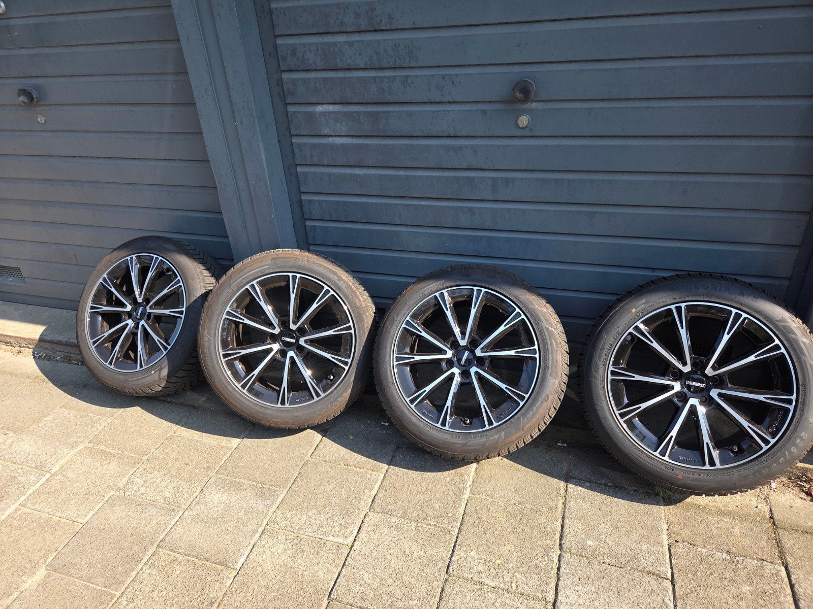 Set van 4 Gebruikte All Season Banden en Velgen - 18 inch, Auto-onderdelen, Banden en Velgen, 18 inch, Gebruikt, Banden en Velgen