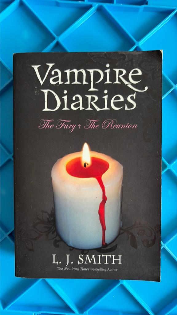L. J. Smith - Vampire Diaries, Ophalen of Verzenden, Gelezen