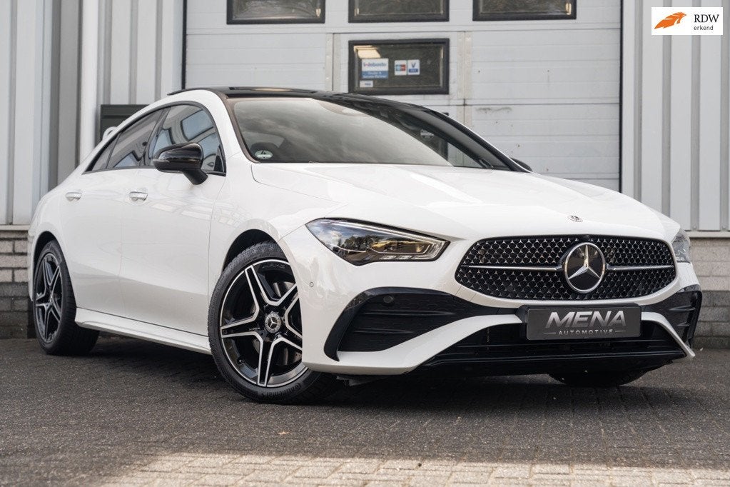 Mercedes-Benz CLA-klasse 200 AMG | Pano | Burmester | Night, CLA, Gebruikt, Zwart, 4 cilinders