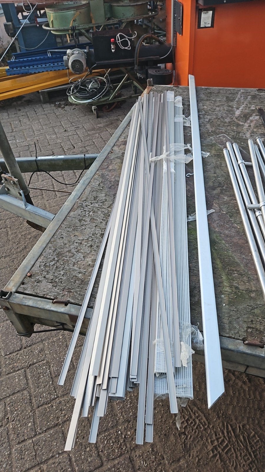 Partij alumium strips, Ophalen of Verzenden, Nieuw