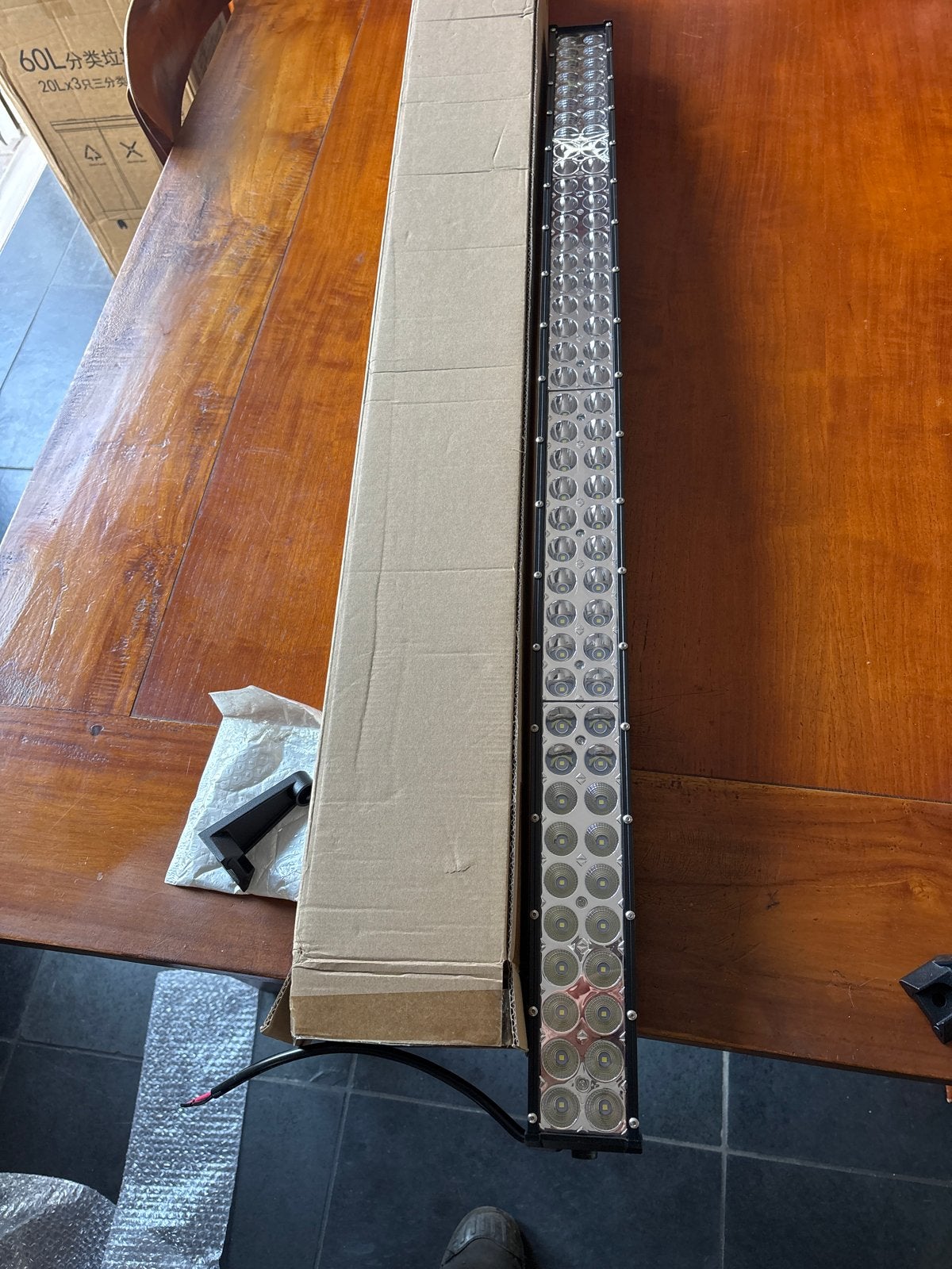 LED Light Bar Gebogen - Nieuw in doos, Ophalen of Verzenden, Nieuw, Universele onderdelen