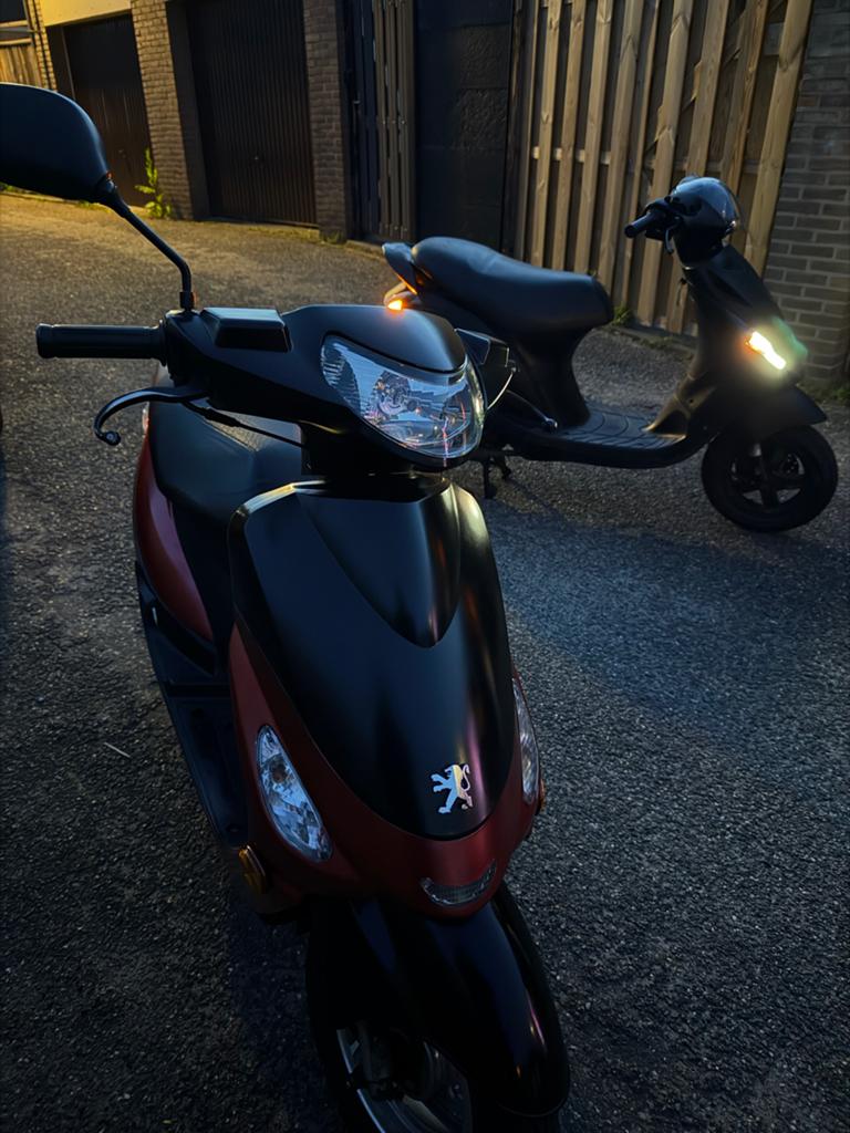 Peugeot V-Clic onderdelen: Buddy, licht kappen achter, Ophalen of Verzenden, Gebruikt, Kap