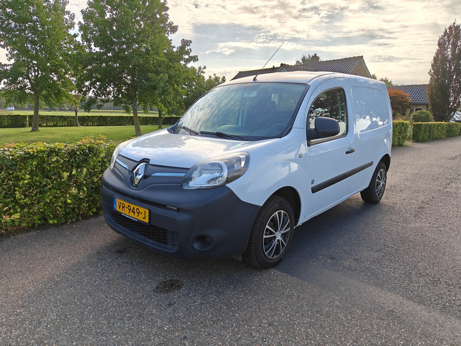 Renault Kangoo Express Z.E. (inc Accu) AIRCO/AUTOMAAT BJ 201, Automaat, Wijheseweg 65
8107PJ  BROEKLAND OV, NL, Overige carrosserieën