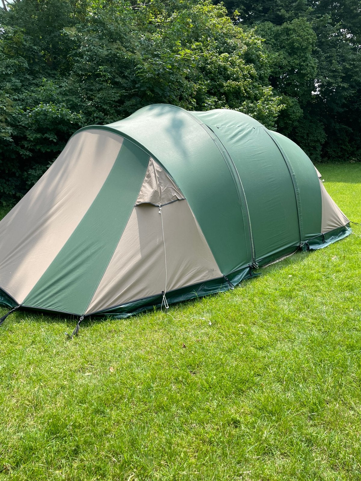 Falco steenarend 4, Caravans en Kamperen, Tenten, Ophalen, Zo goed als nieuw, Tot en met 4