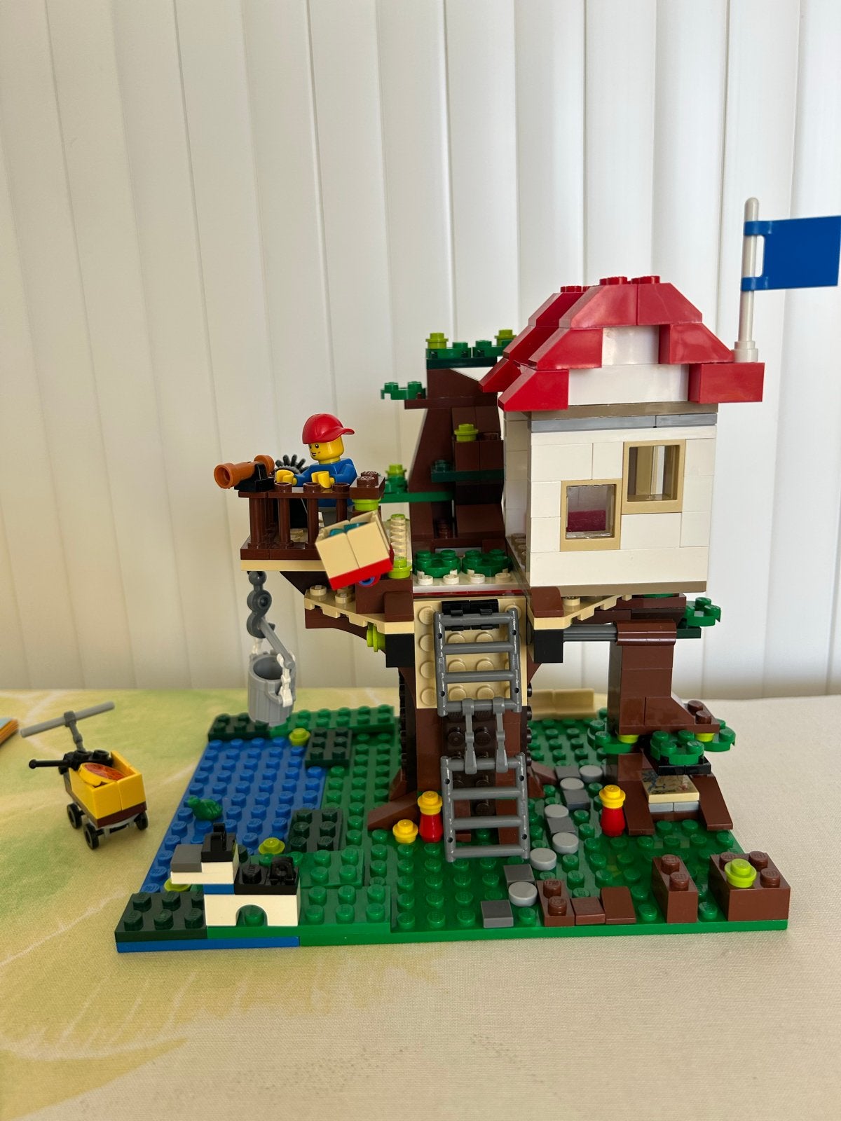 LEGO Creator 31010 Boomhut - Compleet met boekjes, Ophalen of Verzenden, Zo goed als nieuw, Overige merken
