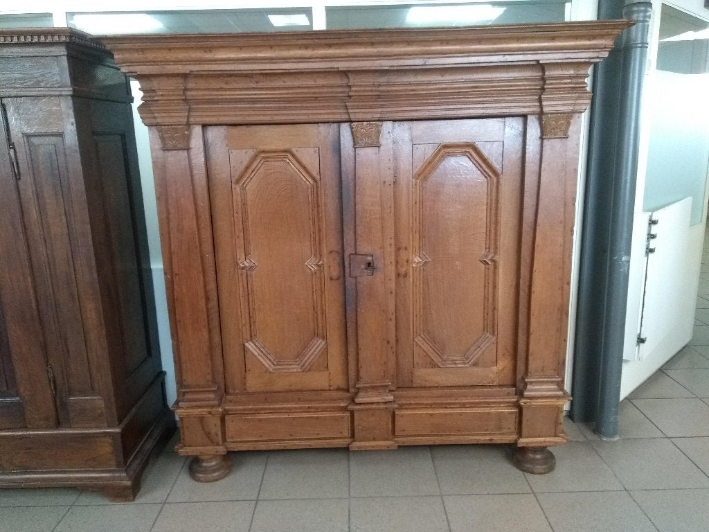 Barok Kledingkast 2SwitchOnline, Ophalen