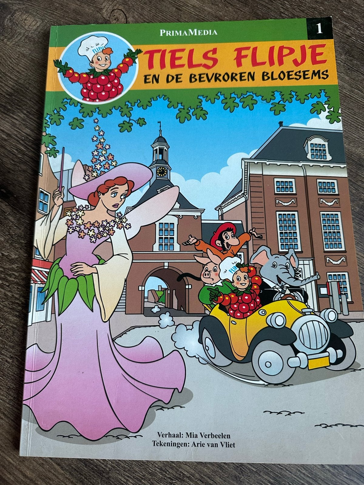 Tiels Flipje en de Bevroren Bloesems, Boeken, Stripboeken, Eén stripboek, Ophalen of Verzenden, Zo goed als nieuw