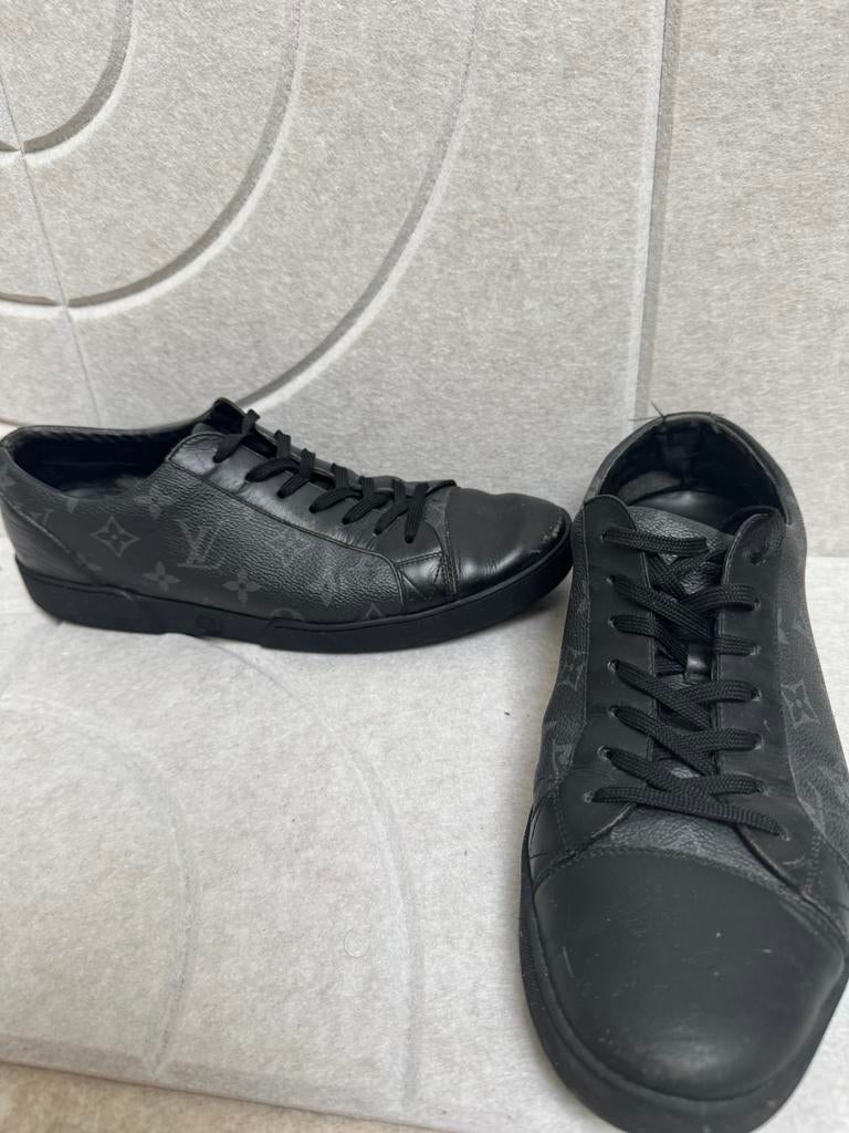 Louis Vuitton sneakers zwart maat 43 – gedragen staat, Zwart, Ophalen of Verzenden, Sneakers of Gympen, Gedragen