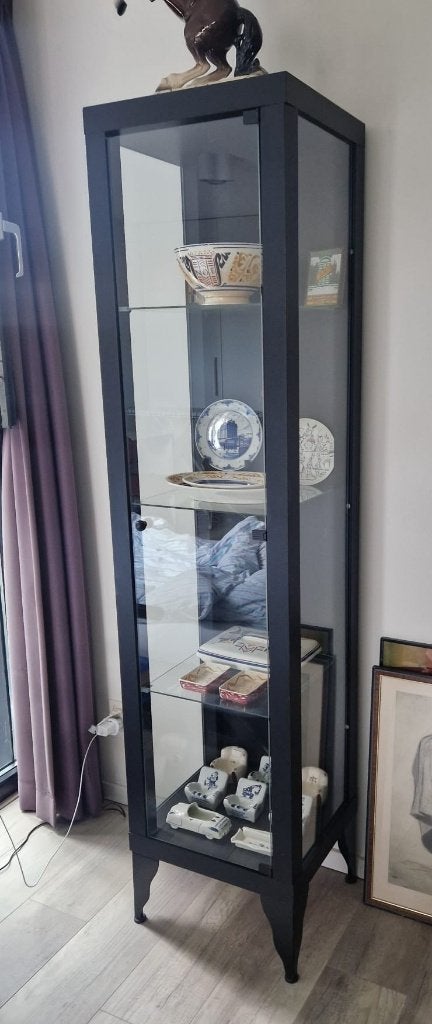 Glazen vitrinekast, Ophalen, Minder dan 50 cm, Met deur(en), 150 tot 200 cm