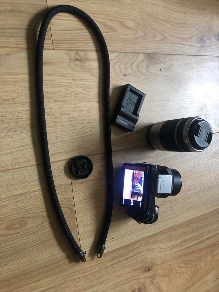 Sony Alpha NEX-5 met 2 lenzen, flitser en oplader, Ophalen, Gebruikt, Compact, Sony