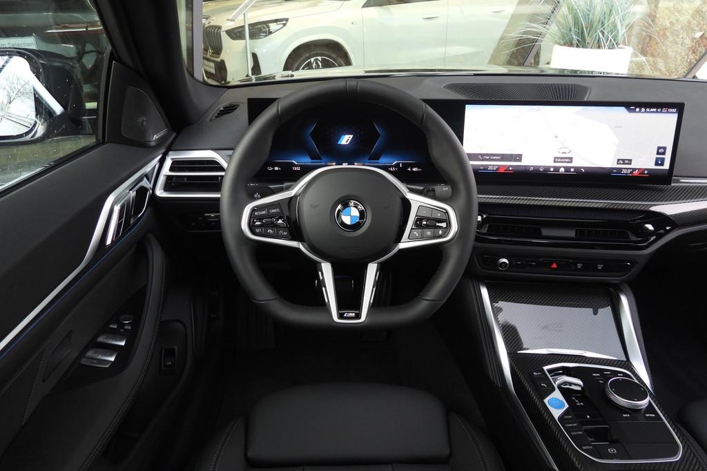 BMW i4 eDrive35 Gran Coupé M Sport / Schuif-kanteldak / Ada, Auto's, BMW, Achterwielaandrijving, Zwart, Leder, Nieuw