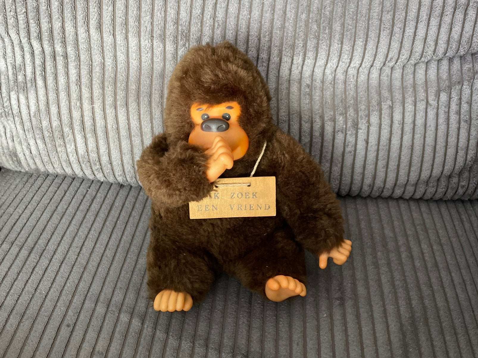 Vintage Berrie Gonga duimzuigende pluche gorilla jaren 70-80, Verzamelen, Ophalen of Verzenden, Dier