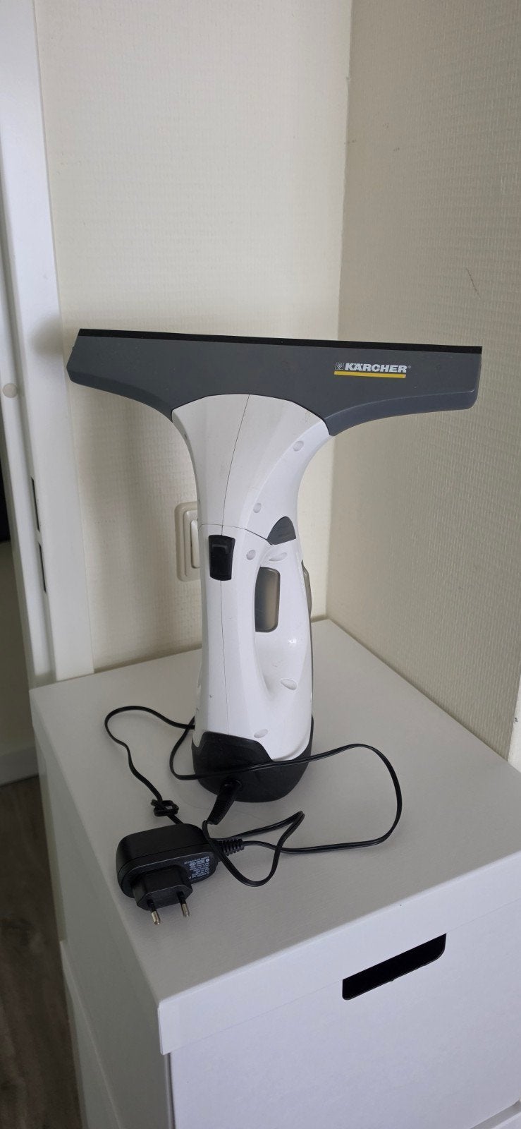 Kärcher WV 2 Plus Raamwisser - Voor streeploze ramen, Ophalen of Verzenden, Raamwisser of Trekker