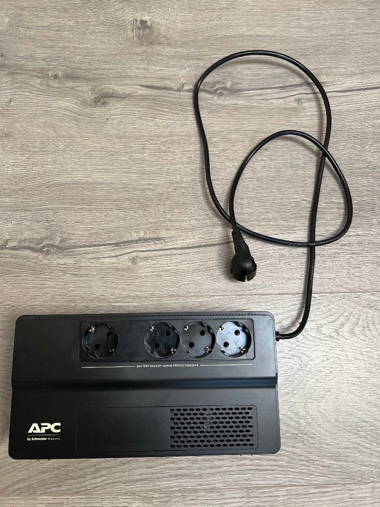 APC BV500I-GR UPS Noodstroomvoeding/Overspanningsbeveiliging, Ophalen of Verzenden, Gebruikt
