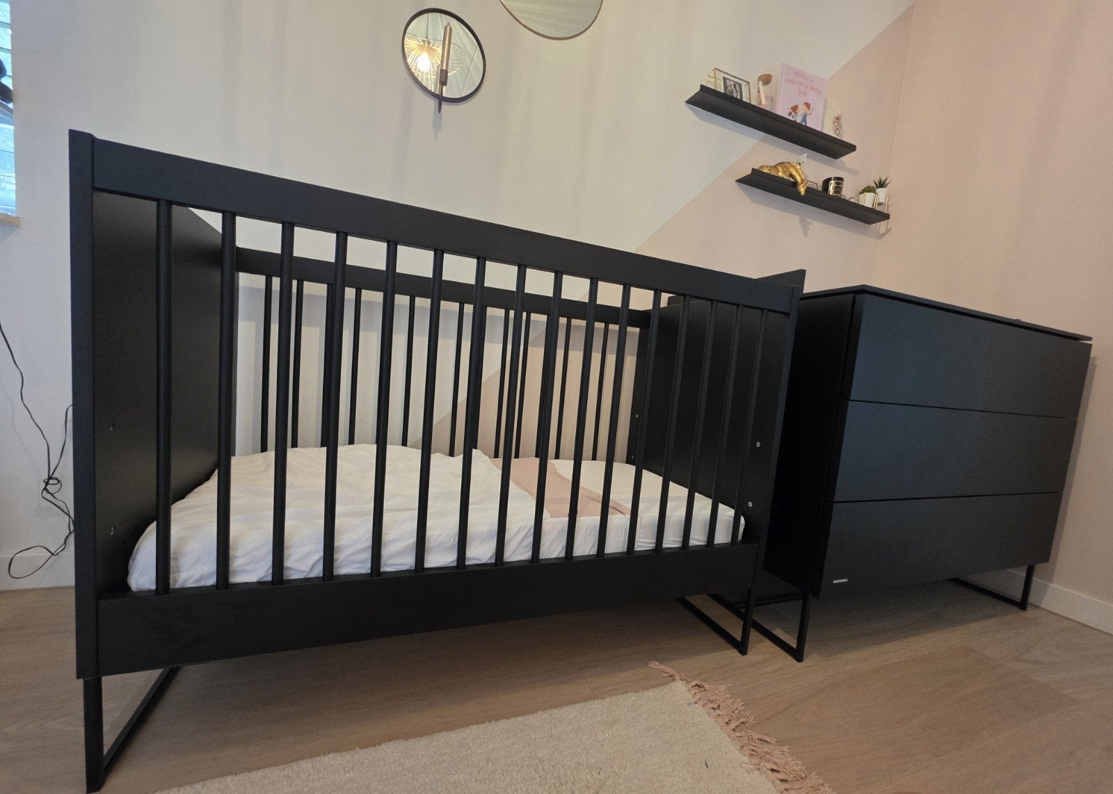 Kidsmill Modular 2 ledikant 60x120 cm - mat zwart, Ophalen, Minder dan 140 cm, Minder dan 70 cm