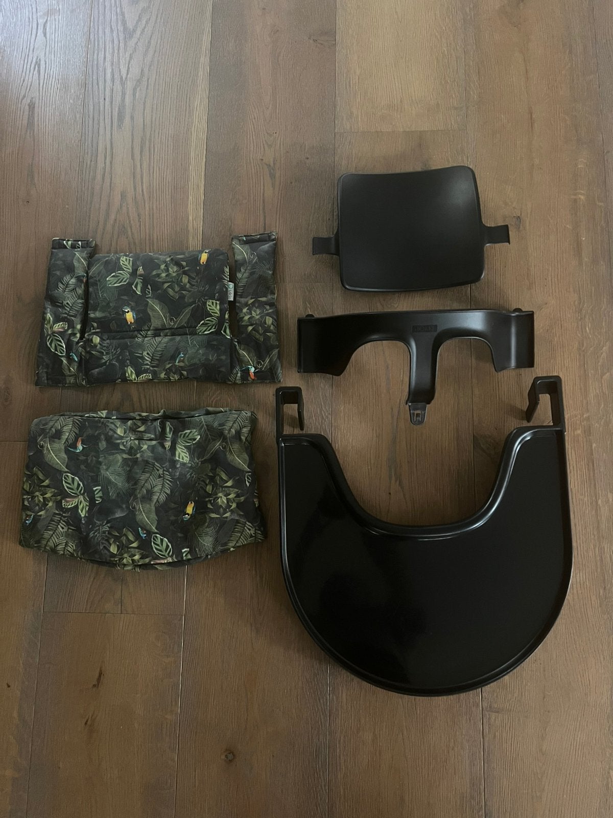Stokke Tripp Trapp babyset + Ukje kussenset jungle, Kinderen en Baby's, Ophalen of Verzenden, Gebruikt, Meegroeistoel