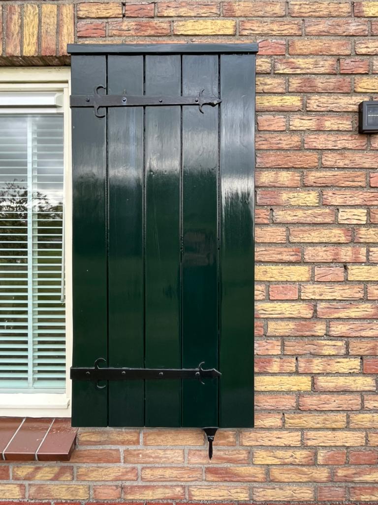 Te koop aangeboden: 4 (sier) houten luiken, Ophalen, Zo goed als nieuw, Overige typen, Minder dan 200 cm