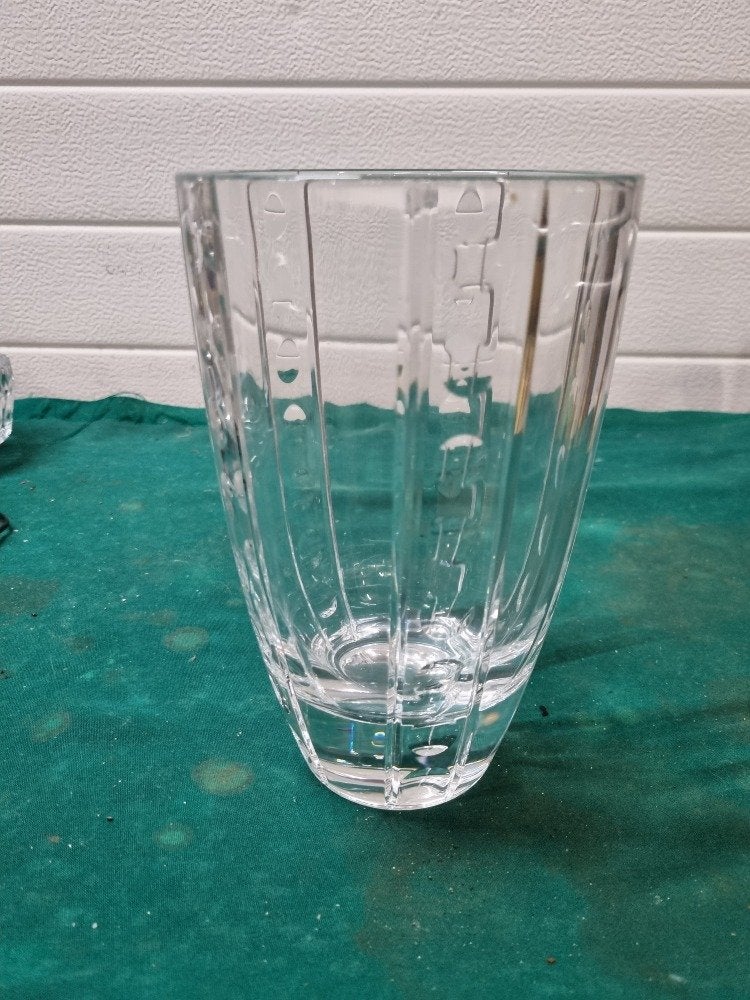 vaas kristal met rondjes dikke bodem vintage orrefors, Antiek en Kunst, Antiek | Vazen, Ophalen of Verzenden