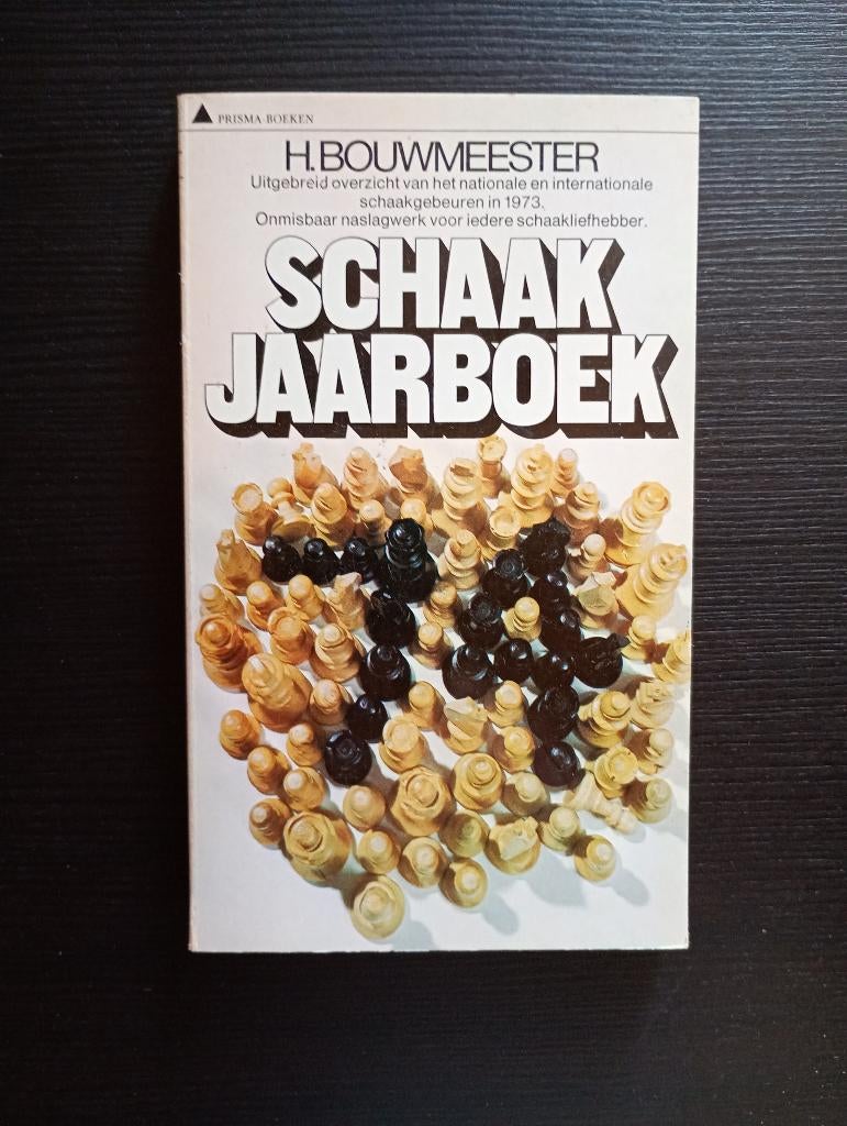 Bouwmeester schaak jaarboek 1974, Ophalen of Verzenden, Minder dan 500 stukjes, Gebruikt, Schaken