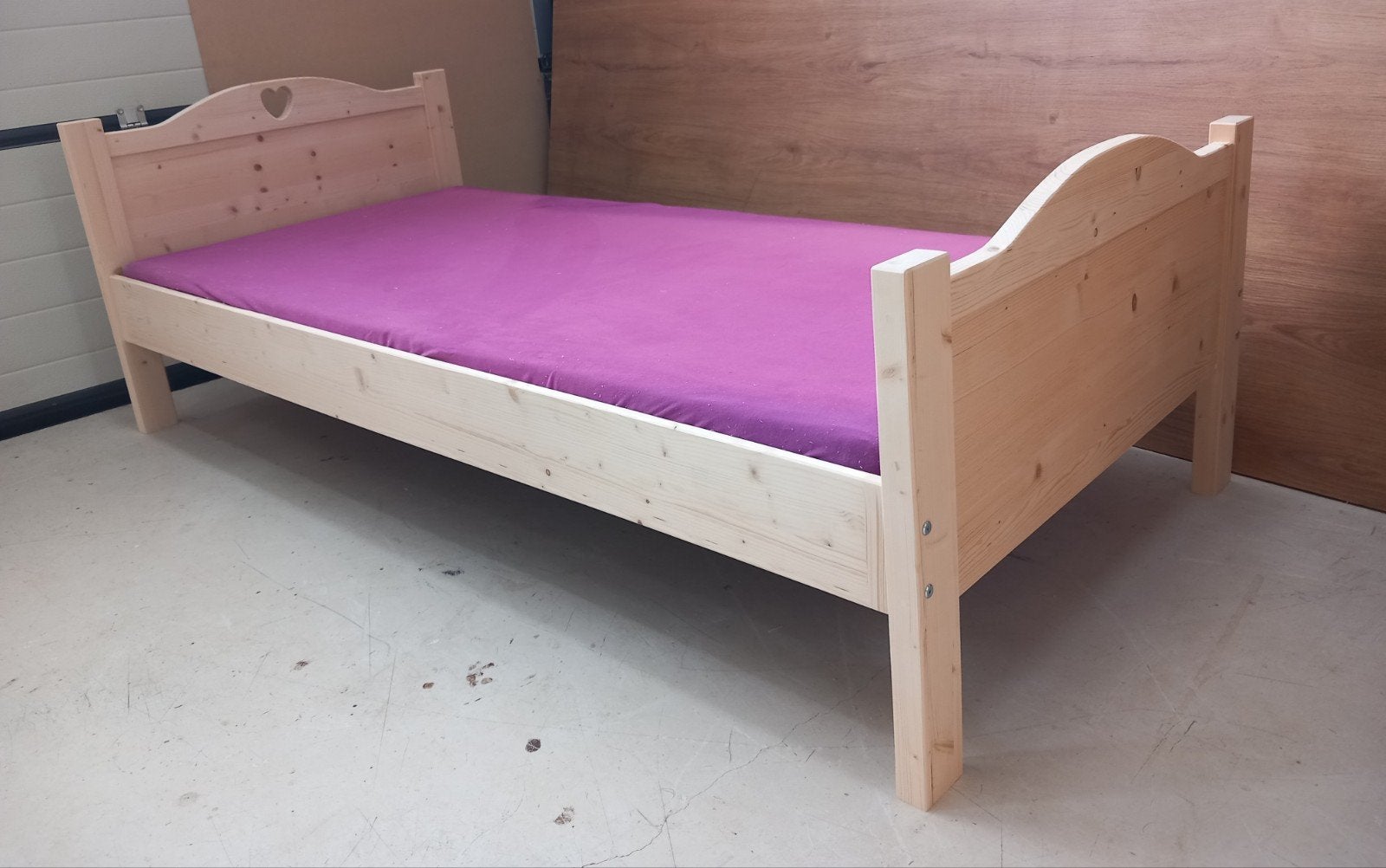 Bed Rosa 90x200 (ook op andere maten), Kinderen en Baby's, Ophalen, Nieuw, 180 cm of meer, 85 tot 100 cm
