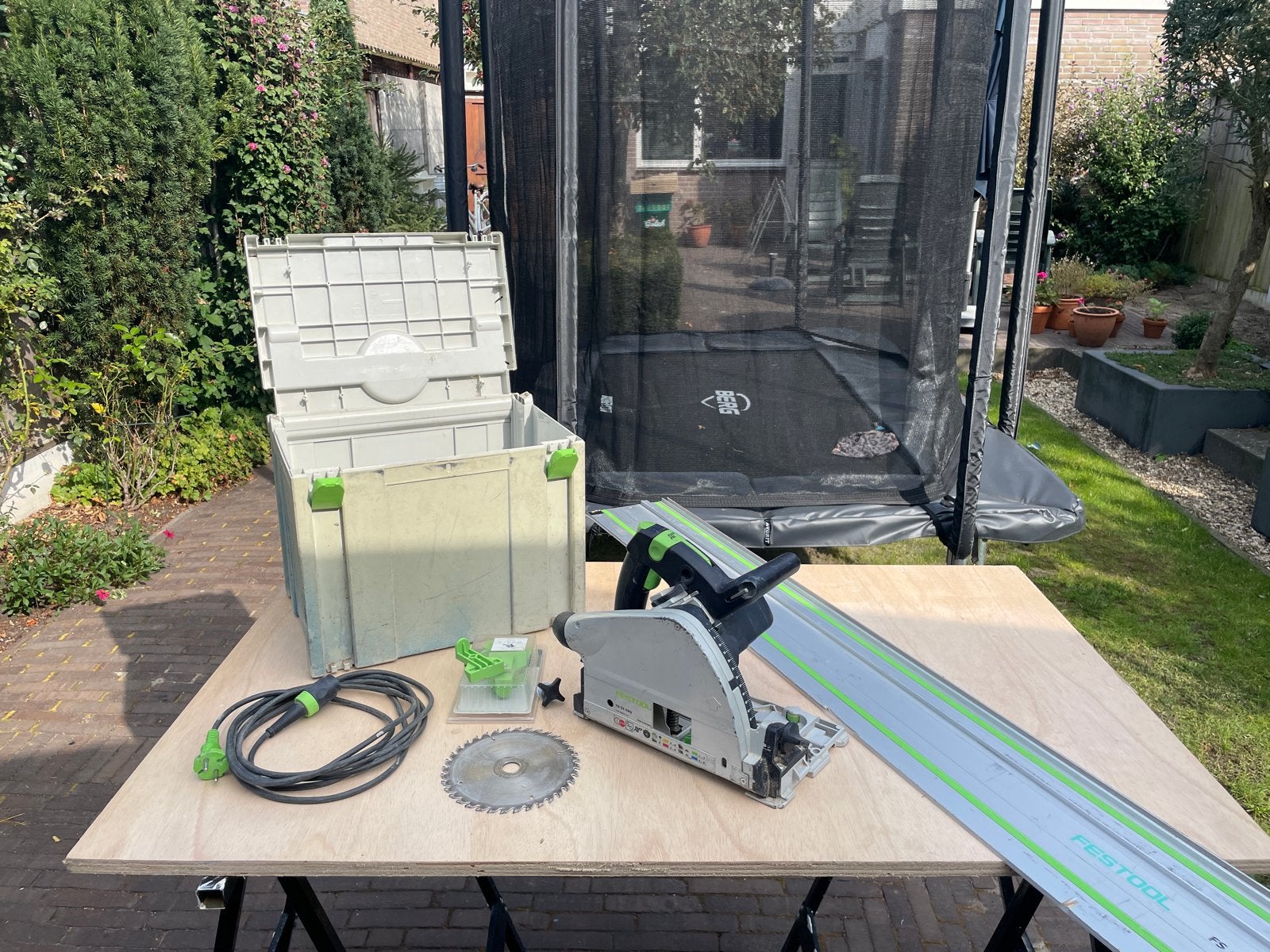 Festool TS 55 EBQ invalzaag met geleiderail en accessoires