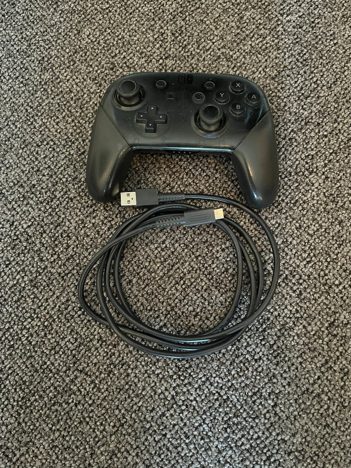 Nintendo Switch Pro Controller met oplaadkabel, Spelcomputers en Games, Ophalen of Verzenden, Gebruikt, Met 1 controller, Switch Original