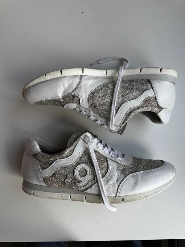 AQA leren sneakers wit/zilver | Maat 40, Verzenden, Zo goed als nieuw, Wit, Sneakers of Gympen