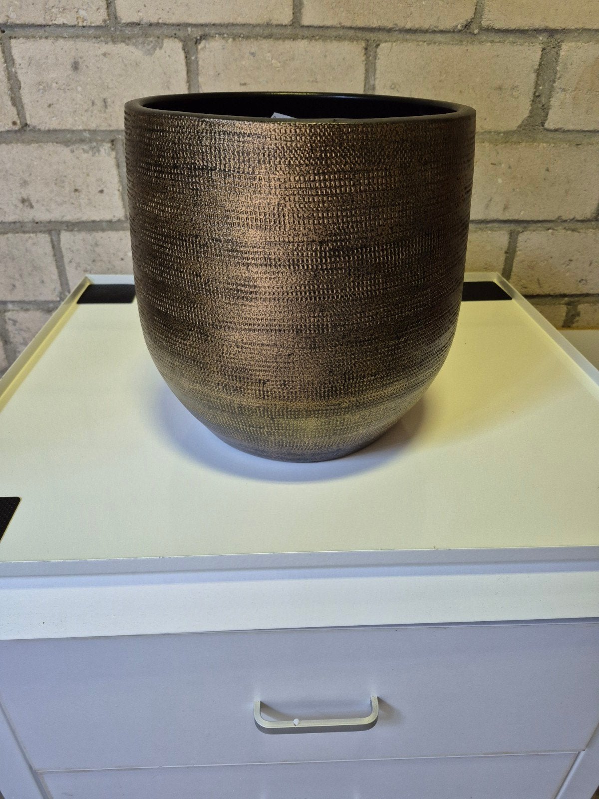 grote bronzen bloempot, Ophalen, Rond, Zo goed als nieuw, Aardewerk