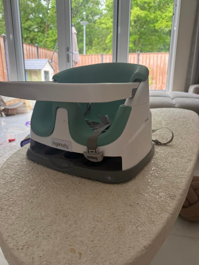 Ingenuity Baby Base 2-in-1 Zitje met Eetblad, Ophalen of Verzenden, Zo goed als nieuw, Overige typen, Afneembaar eetblad