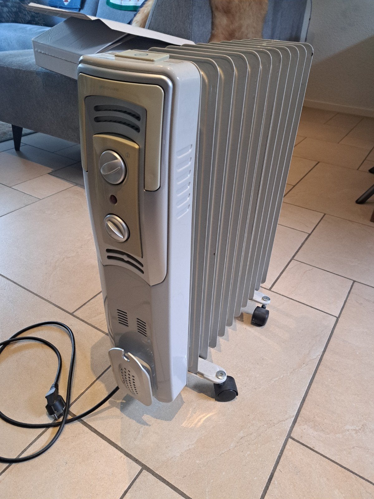 Bionaire elektrische radiator Werkt uitstekend,, Ophalen, 30 tot 80 cm, Gebruikt, Kachel