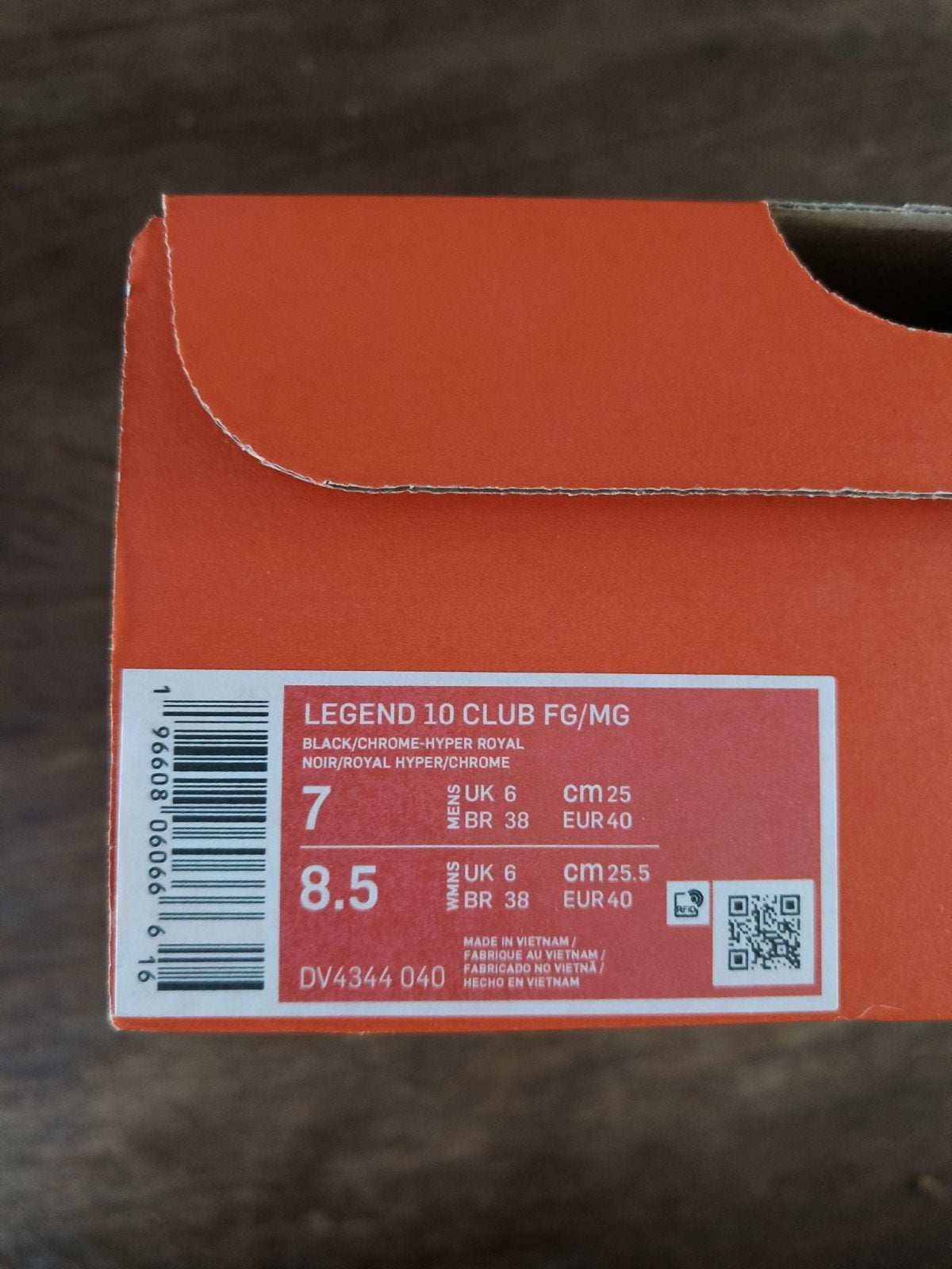 Nieuwe Nike Legend 10 Club FG/MG voetbalschoenen maat 40, Sport en Fitness, Voetbal, Ophalen of Verzenden, Nieuw, Schoenen