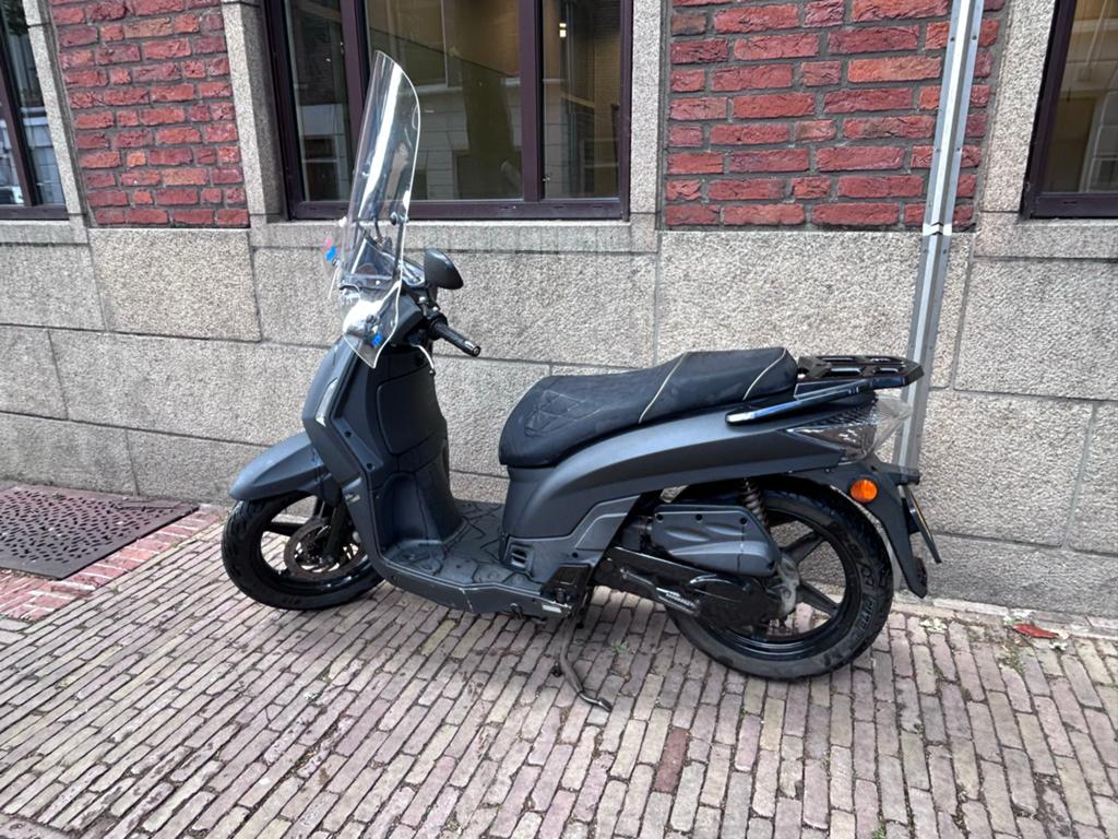 Kymco People S Scooter met Windscherm, Fietsen en Brommers, Scooters | Kymco, Gebruikt, People S, Benzine, Ophalen