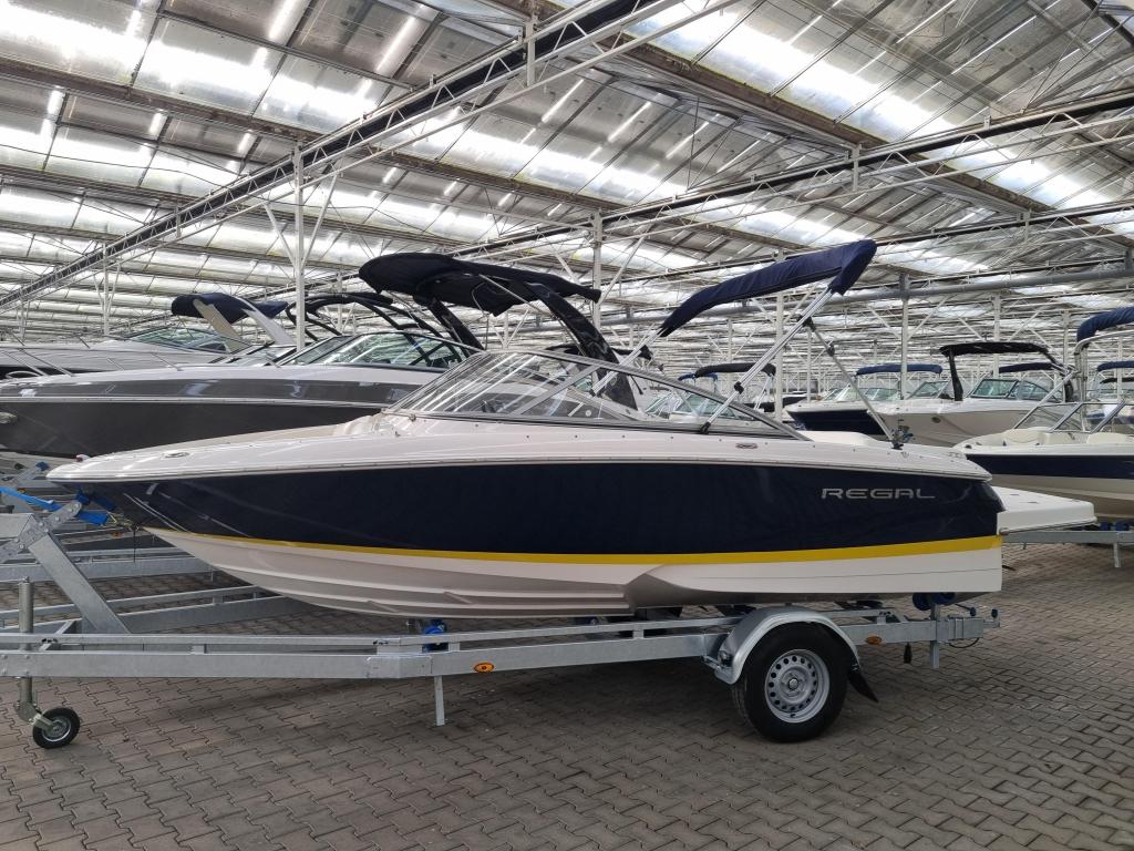 Regal 1900, Watersport en Boten, Speedboten, Zo goed als nieuw, Polyester, Benzine, 120 tot 200 pk