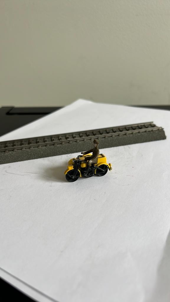 ANWB harley davidson zijspan motor miniatuur - klein ijzer, Hobby en Vrije tijd, Modelbouw | Auto's en Voertuigen, Gebruikt, Overige typen